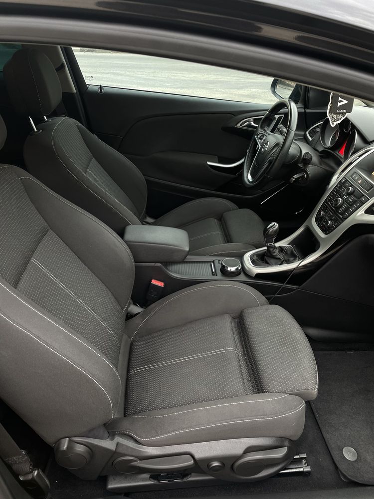 Opel Astra j GTC