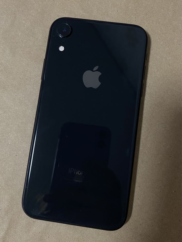 iPhone XR 64 гб