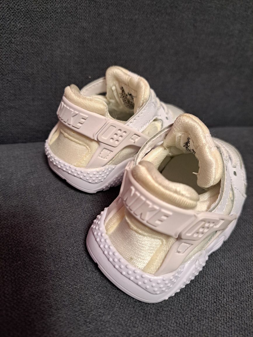Nike Huarache Run - детски обувки номер 18.5