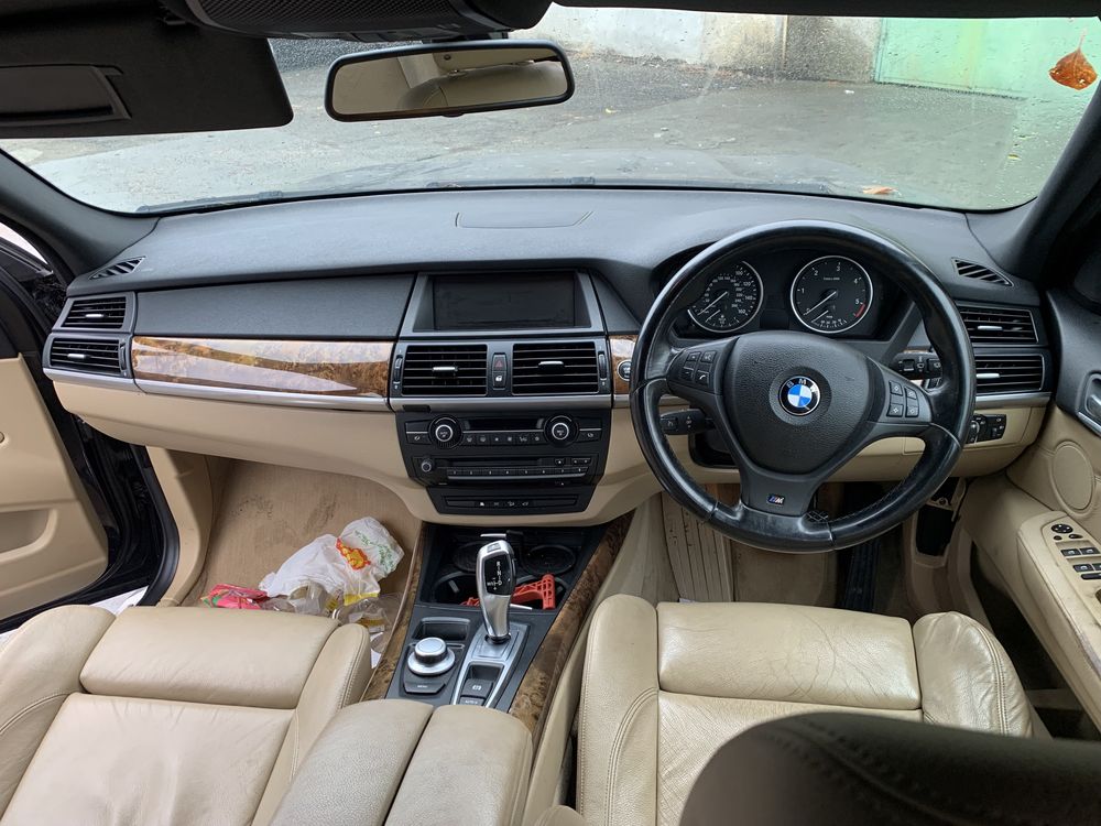 Продаваме на части бмв х5 е70 3.5д bmw x5 e70 3.0d на части.