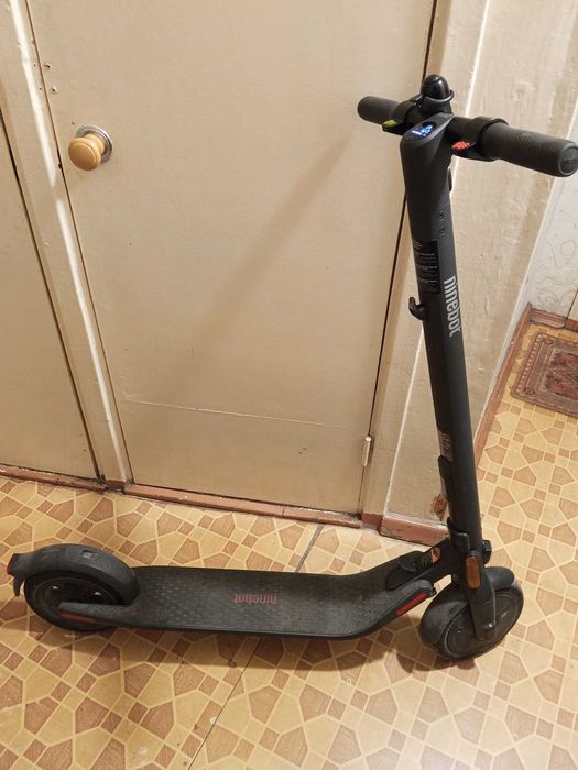 Электросамокат Ninebot Kickscooter
