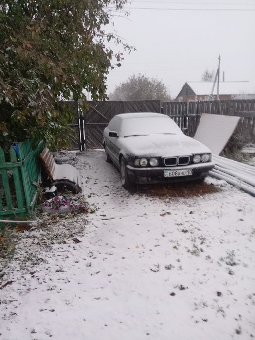 Продам бмв 525 е34