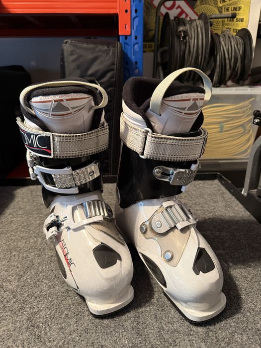 Дамски ски обувки Atomic