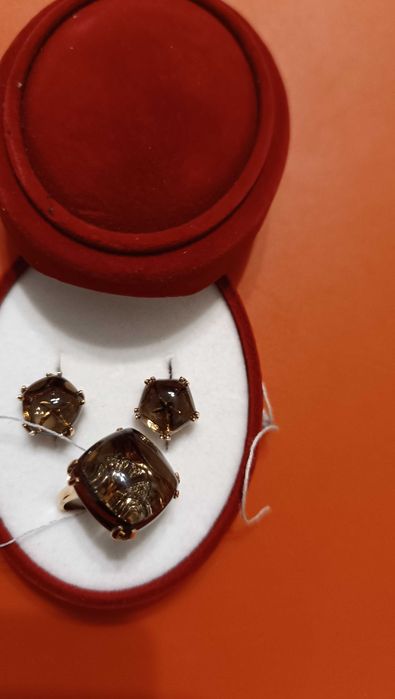 Продаю золотой комплект