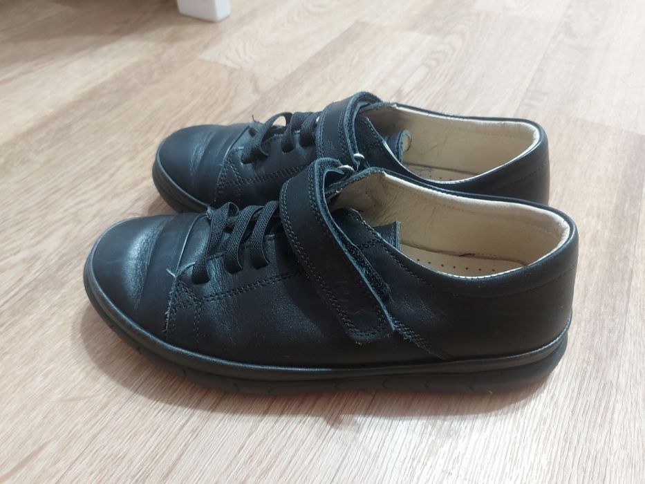 Продам туфли. Размер 35. Кожа. Турция. Tiflani.