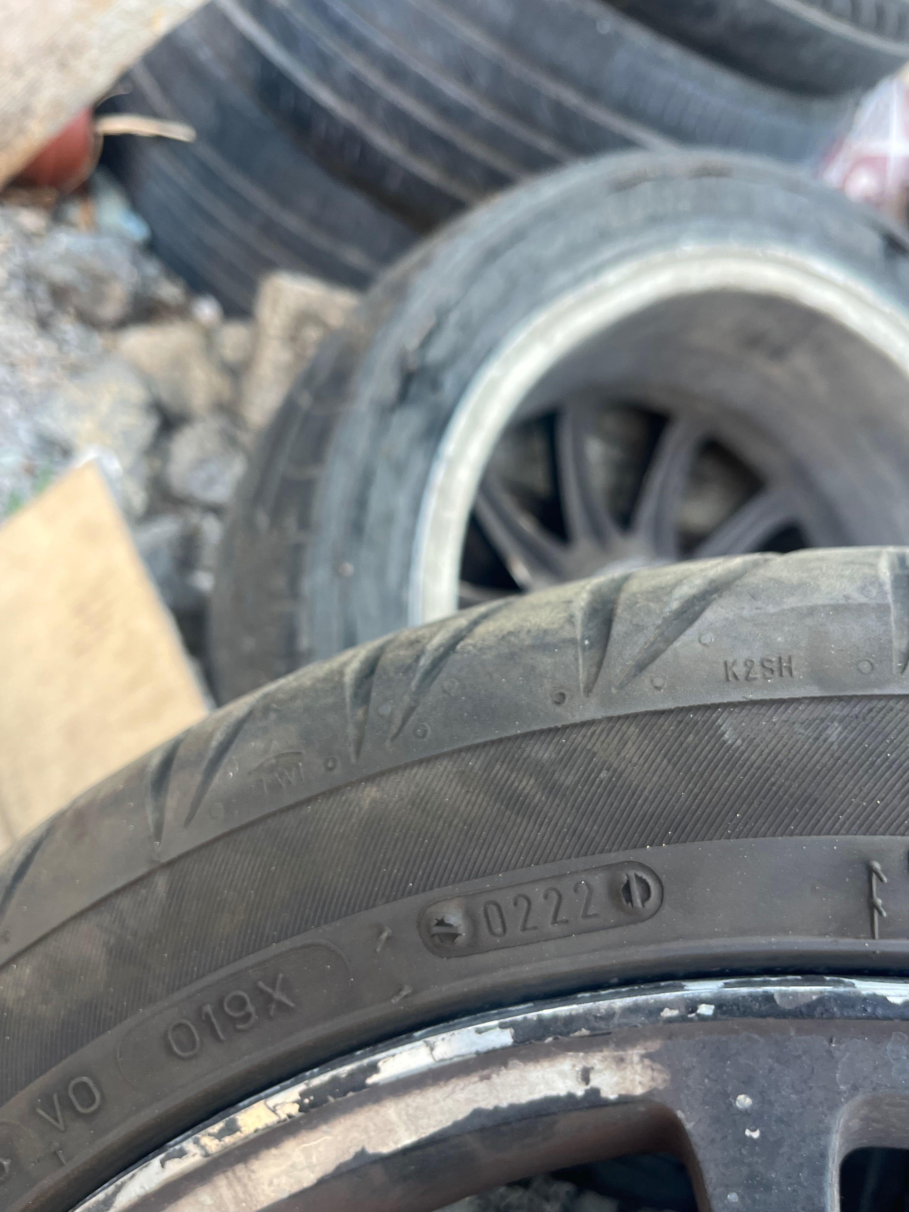 Продавам 2+1 подарък джанти с гуми 16 4x100