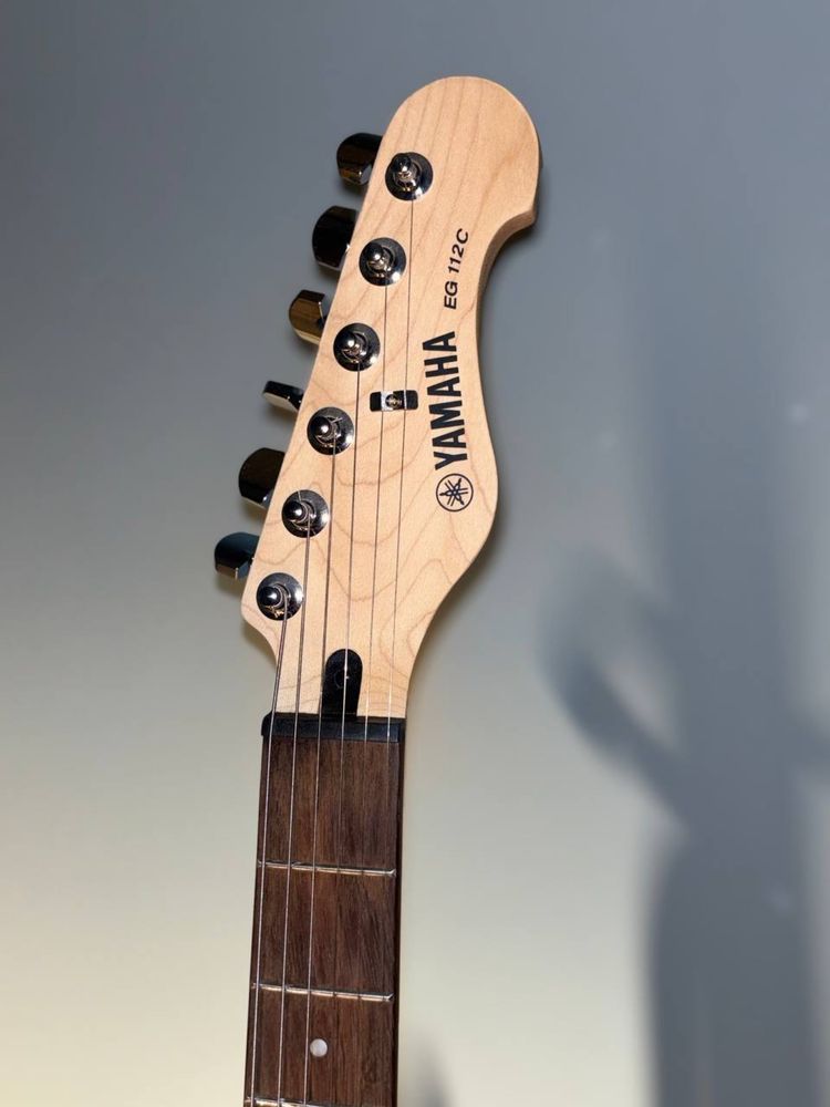 Электрогитара Yamaha