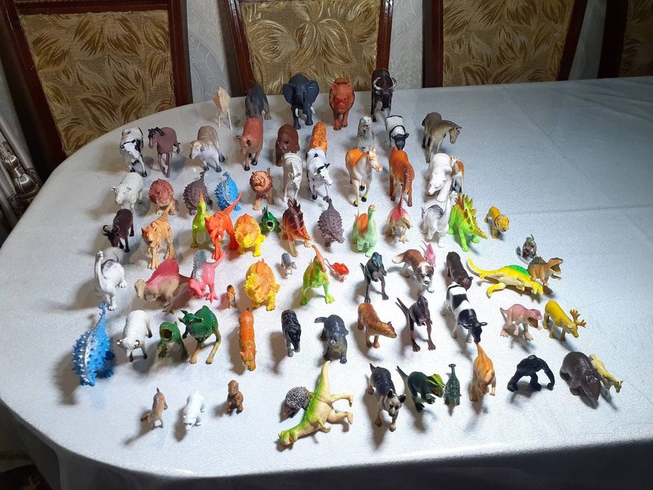 Продам игрушки животные