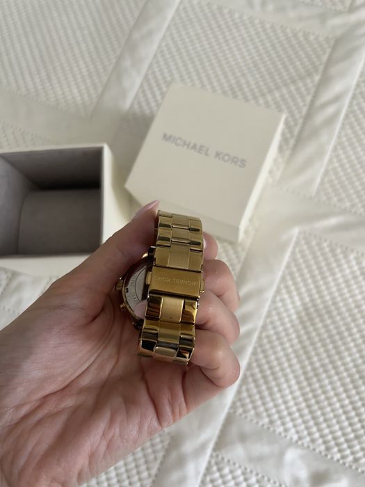 Часы Michael Kors