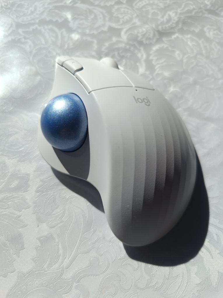 Мышка Logitech ERGO M575S (оригинал) с чехлом