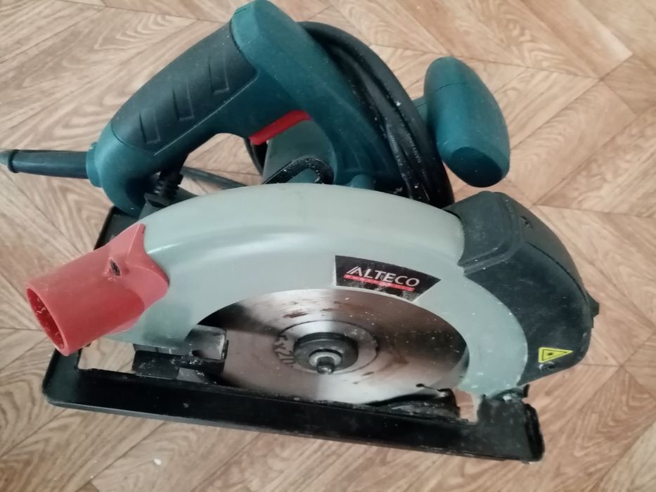 Продам ручную дисковую пилу