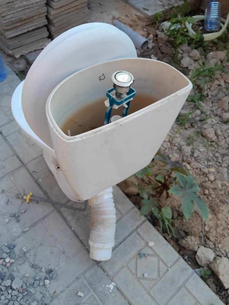 Продам унитаз бу