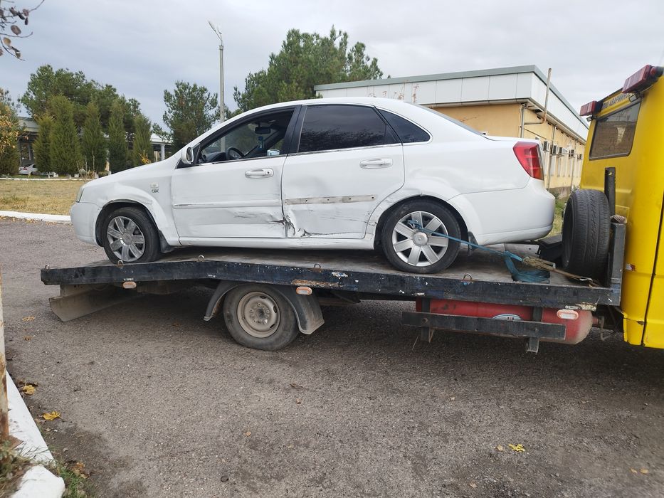 LACETTI 1.8 mexanika Lyukli