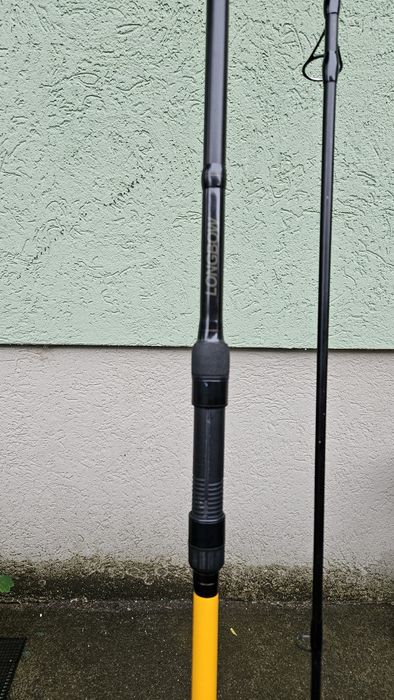 Vând lansetă Okuma Longbow 3.90m 3.5lbs personalizată