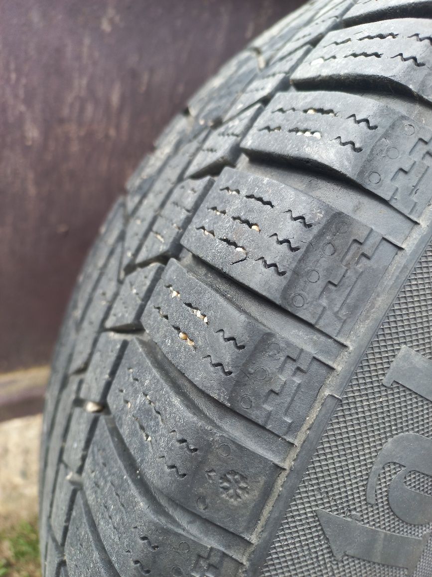 vand, inclusiv cauciucuri janta R 16, 1600 lei, negociabil