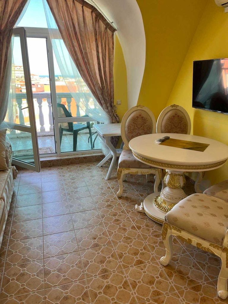 Продава се Двустаен апартамент в к.к. Елените - 67 кв.м за 1568 €/кв.м - Снимка #4