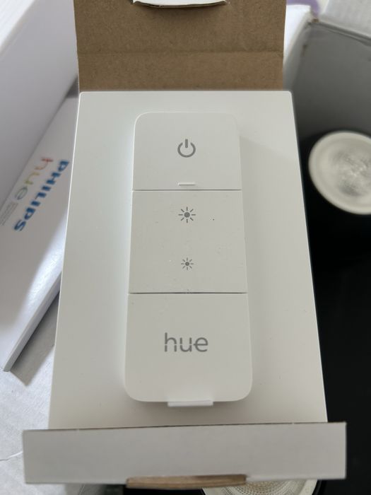 Spot luminos inteligent cvadruplu Philips Hue Buckram