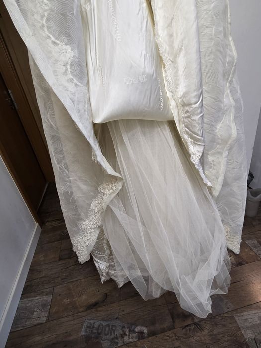 Rochie de mireasă, designer Aura Dumitru