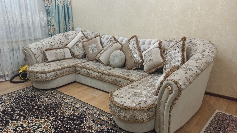 Диван для гостиной