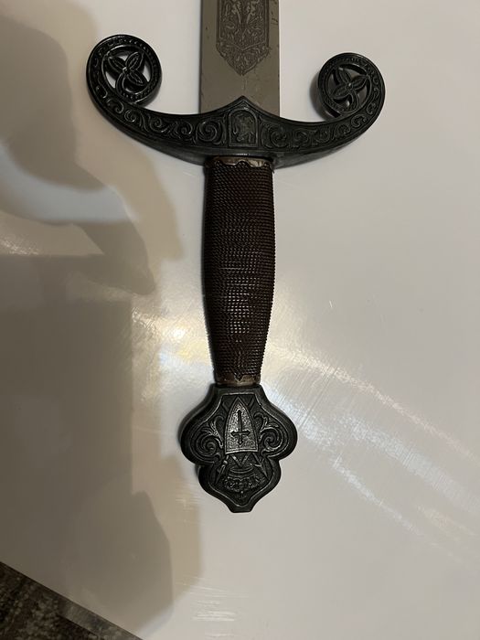 Vand/schimb sabie panoplie Spania