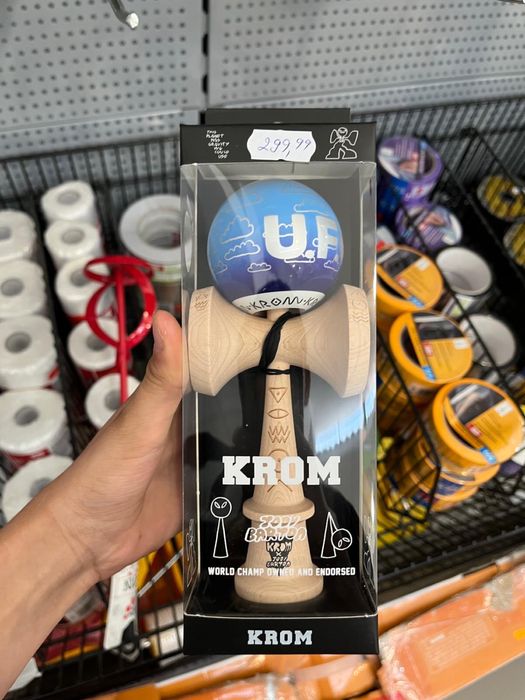 Kendama krom ufo cu foarte mult grip