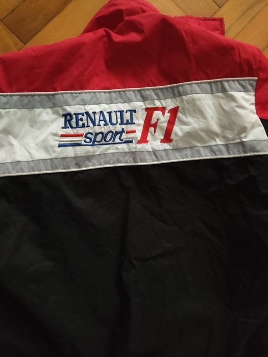 Vând geacă M RENAULT