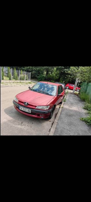 Пежо 306 цвят червен
