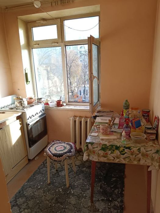 Продается 1 комнатная квартира Ул Новомосковская ориентир стадион стар