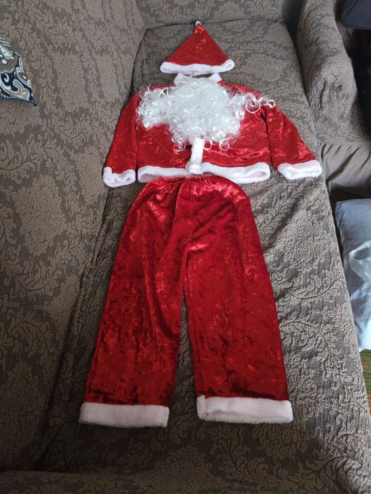 Продам костюм Деда мороза возраст 6-7 лет