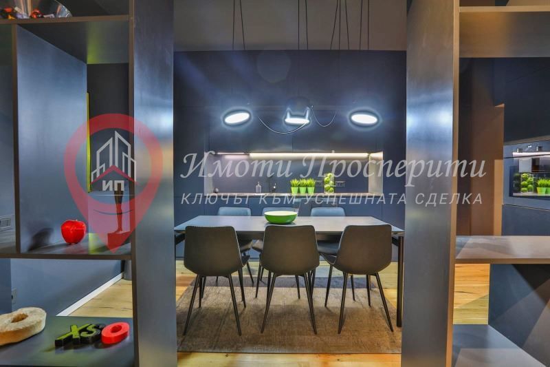 Дава се под наем Тристаен апартамент в София, Център - 70 кв.м за 1140 € - Снимка #6