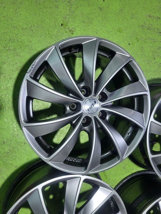 17 5x108 Ford Volvo лети джанти 5х108