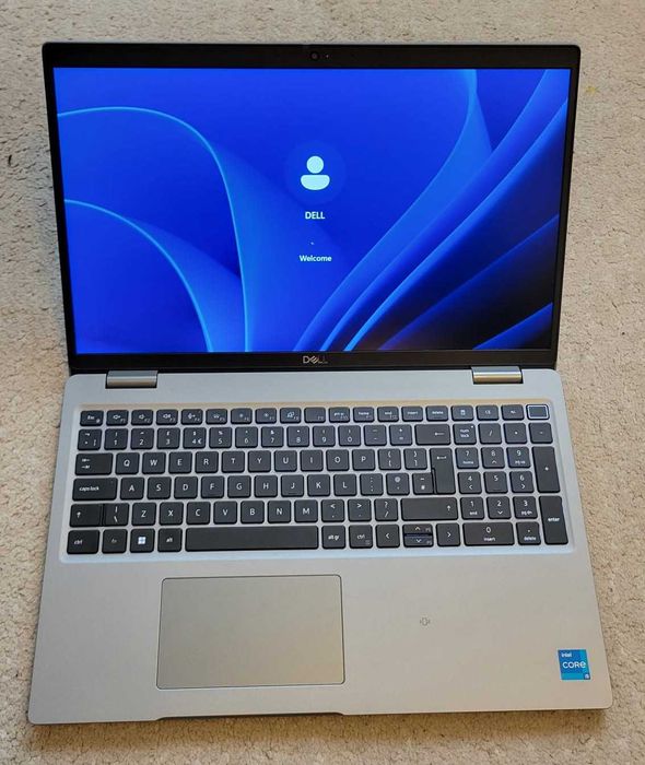 Laptop Latitude 5530 / 16GB DDR4 / i5-1235U / SSD M.2 NVME 256 GB