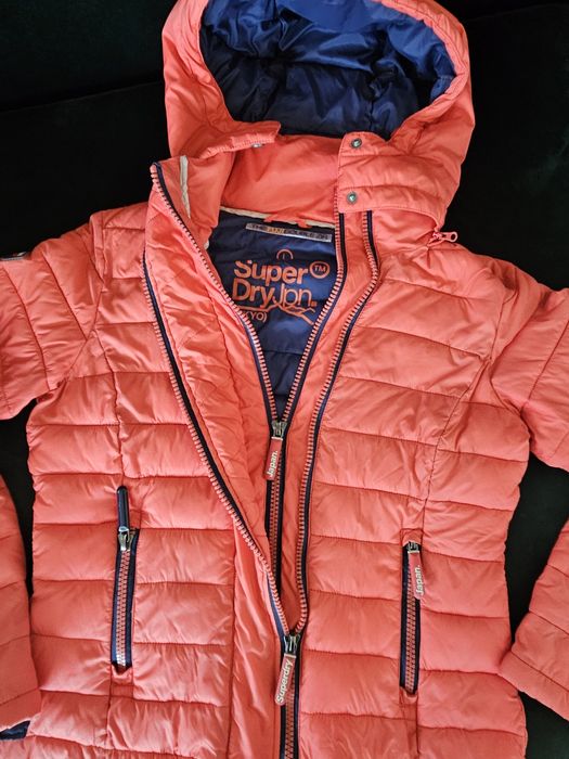 Geaca SuperDry mas.M/L culoare corai