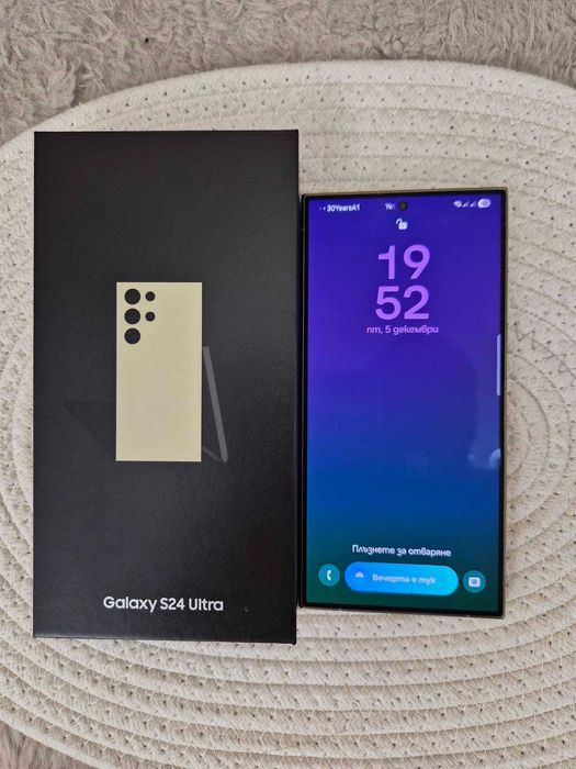 Samsung Galaxy S24 Ultra 5G 256GB Black / Yellow Перфектен! Гаранция!