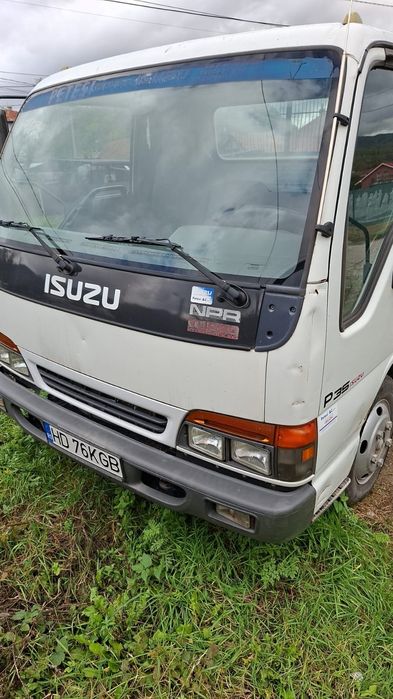 Isuzu NPR basculabila