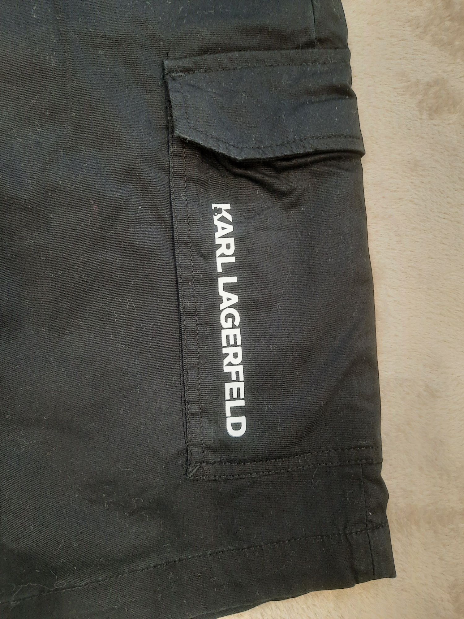 Къси мъжки  дънкови черни панталони  Richmond  Lagerfeld
