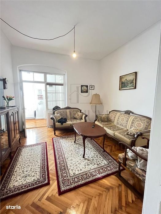 BALCESCU - Cladire renovata - 3 Camere - Centrala proprie - Acoperis s