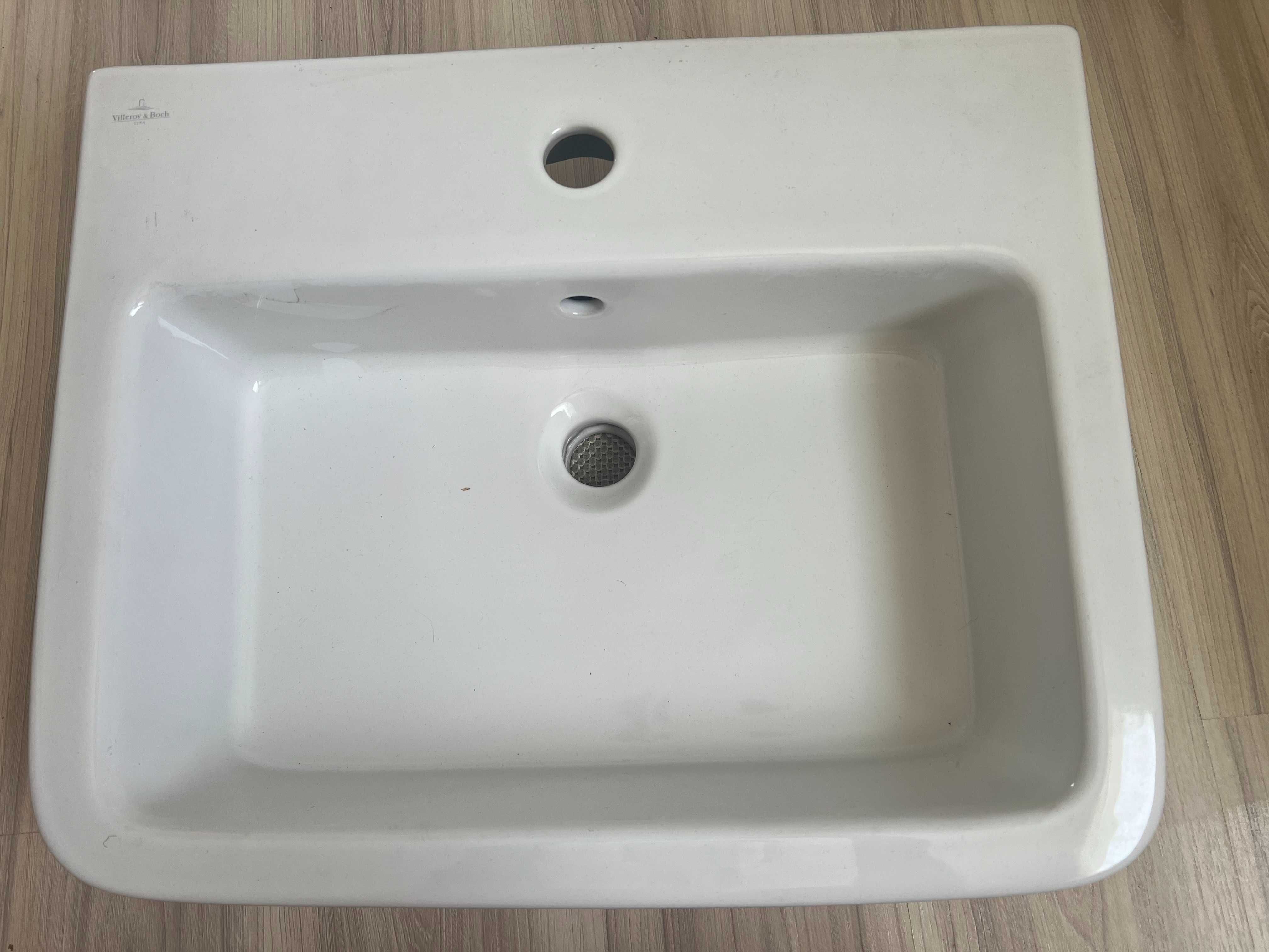 set vas wc cu rezervor și cu lavoar ceramic