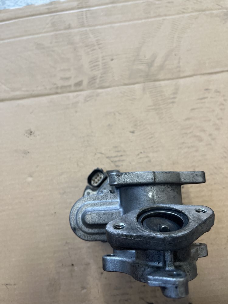Clapeta Accelerație Audi a4 B7 2.0tdi BLB COD: 03G131501B