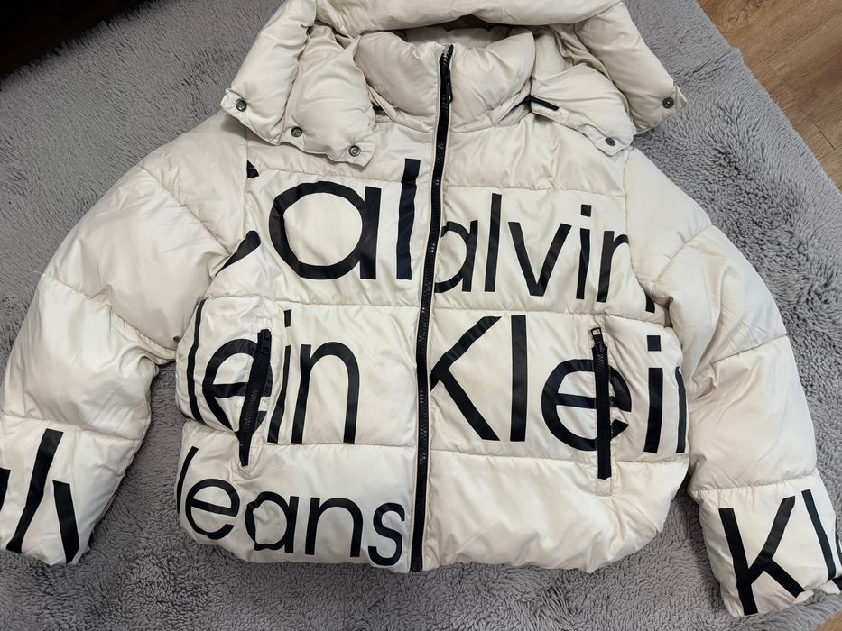 Calvin Klein яке