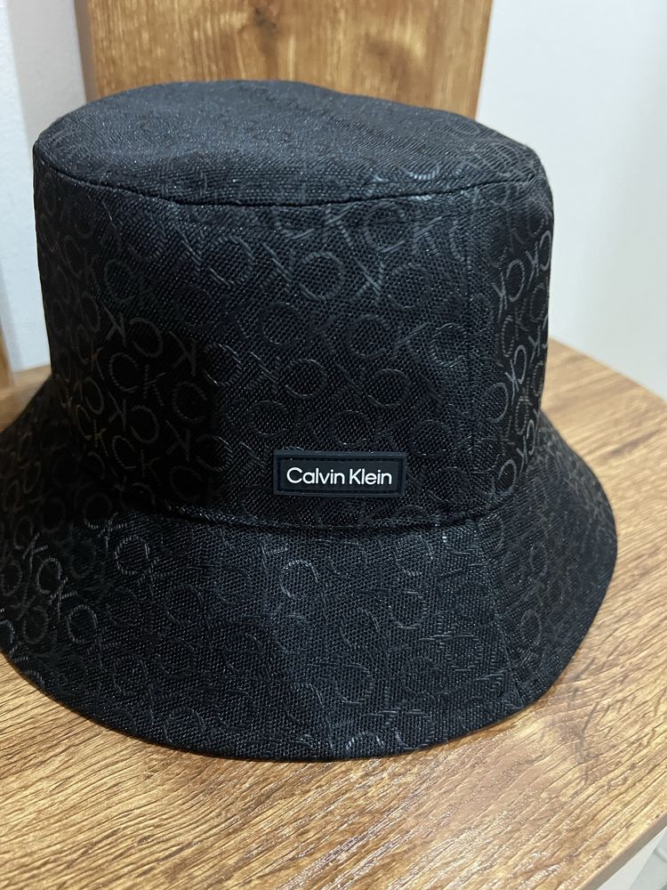 Calvin Klein - Шапка