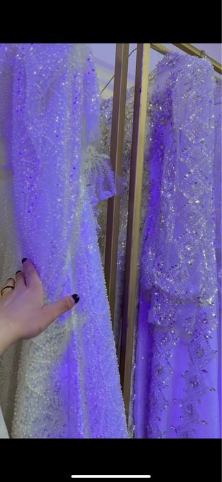 kelin kuylaklar sotiladi.Holati yaxshi.400 mingdan 1 yarim miliongacha