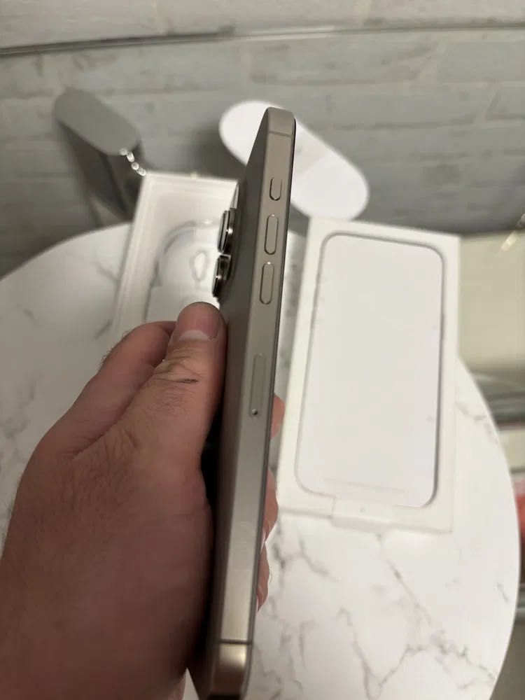 Iphone 16 pro max KREDIT