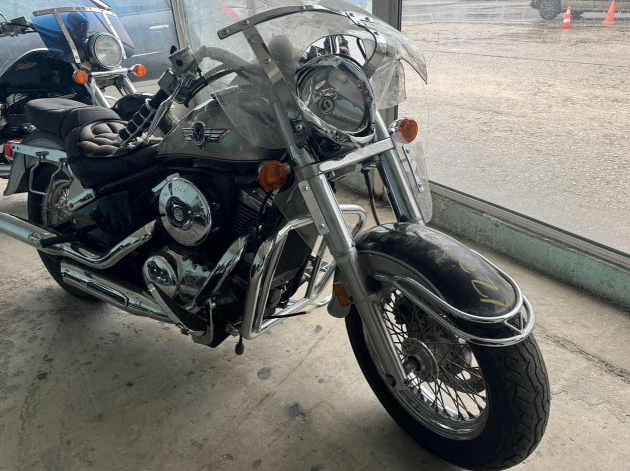 Kawasaki VN 800 Vulcan / Вулкан на ЧАСТИ