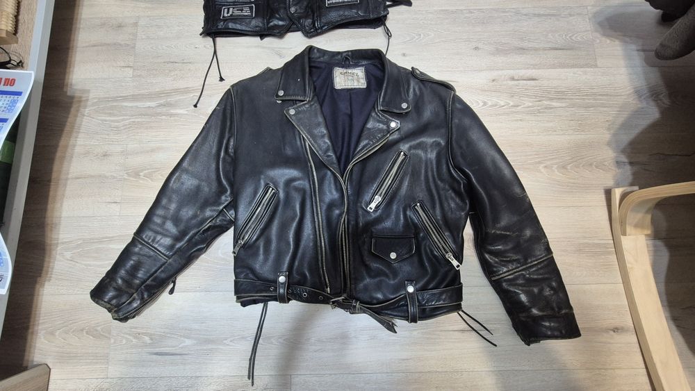 Кожено яке Камел и кожен елек