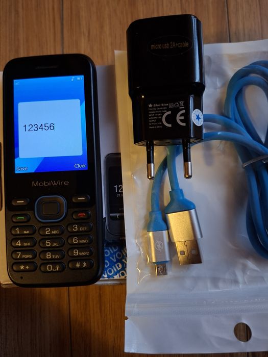 Telefon seniori model nou.