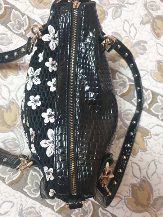 Продам женскую сумочку Новая