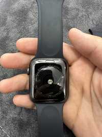 Продам Apple Watch SE 44 mm в отличном состояни