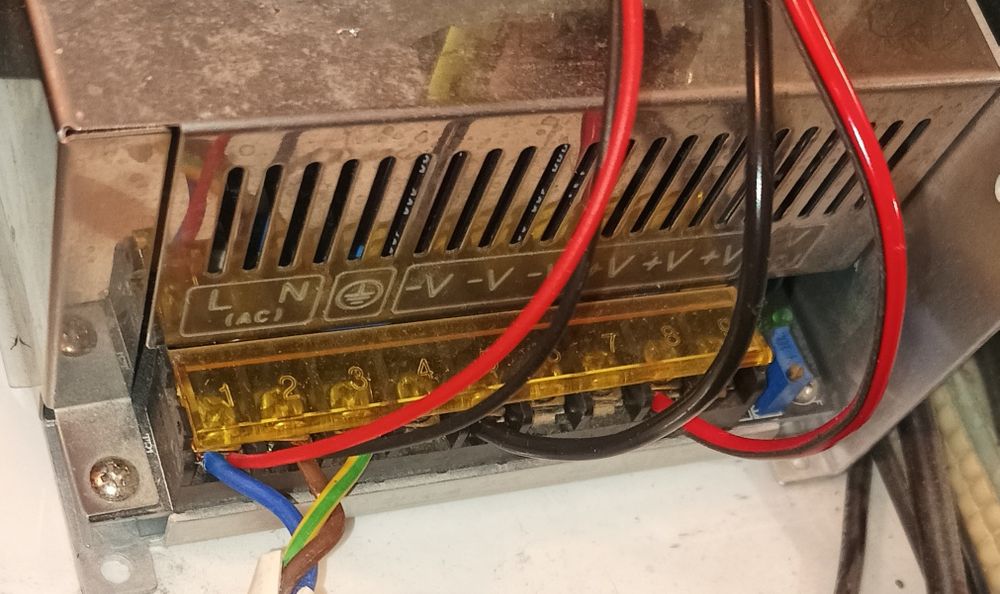 Промышленный блок питания