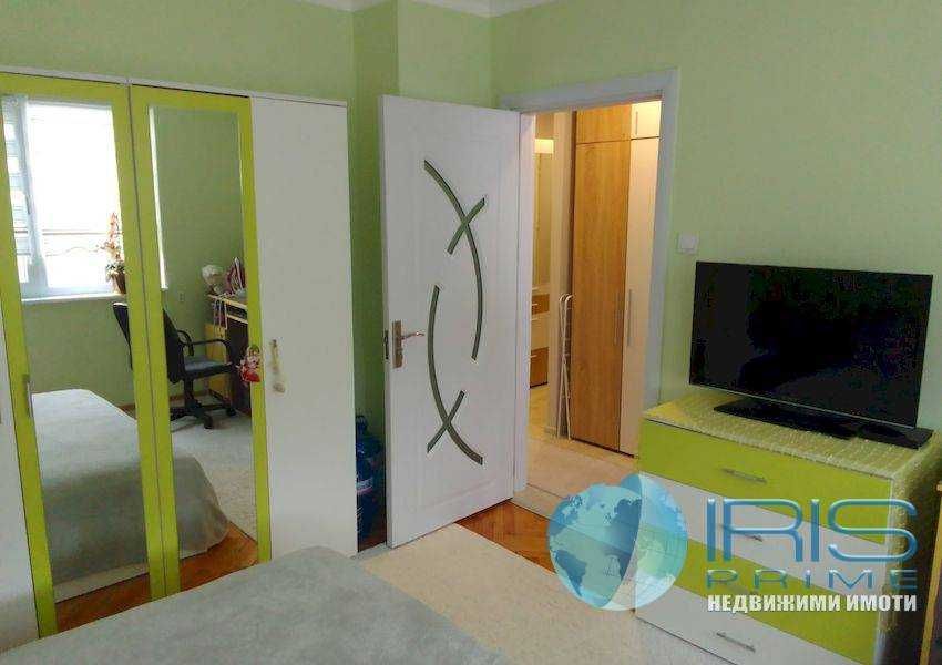 Продава се Двустаен апартамент в Шумен, Тракия - 60 кв.м за 1530 €/кв.м - Снимка #4